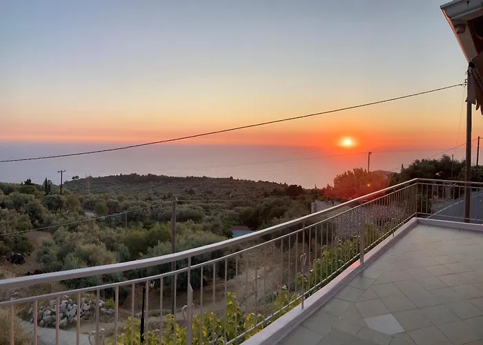 דירה Aloni & Athánion