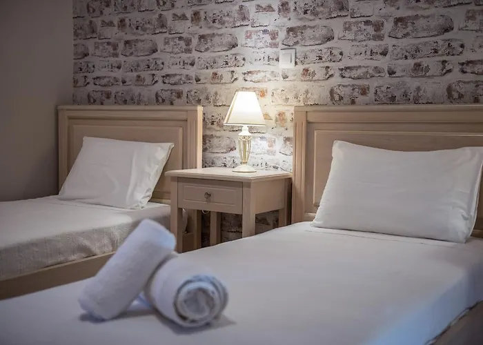 Aloni & דירה Athánion