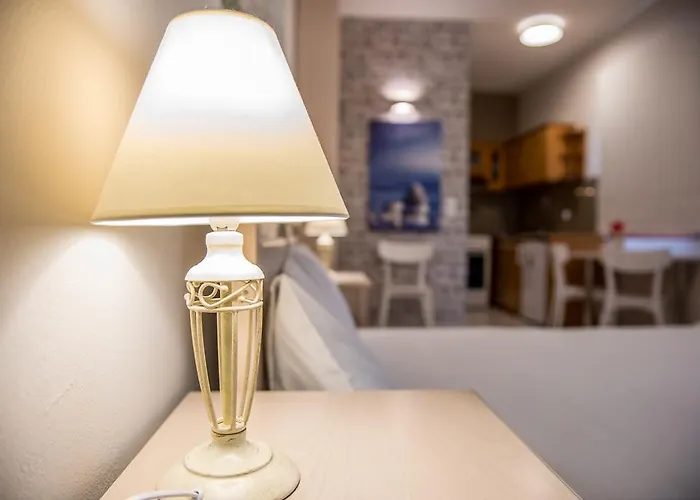 דירה Aloni & Athánion