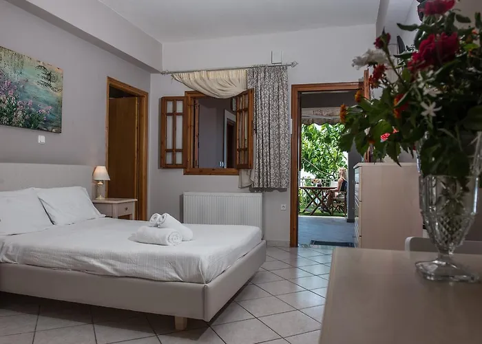 דירה Aloni & Athánion