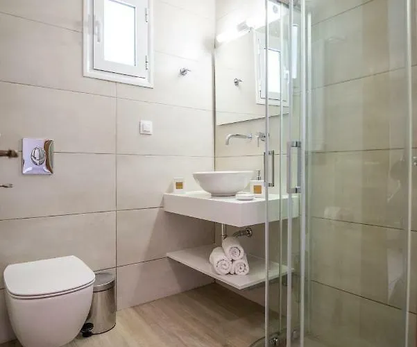 Aloni & דירה Athánion