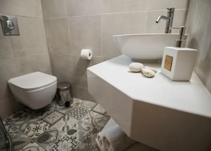 Aloni & Apartment Athanion